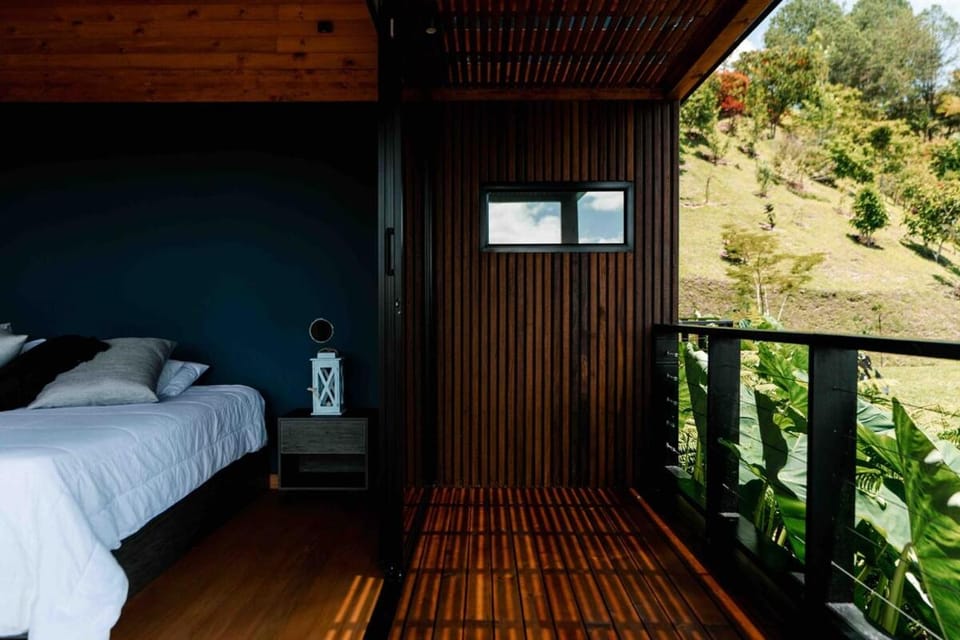 Sienna Casa del Lago Villa in Antioquia