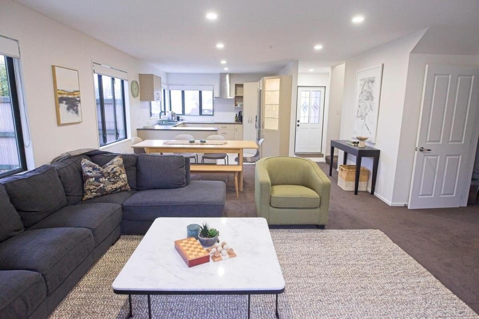 28 St James Avenue House in Hanmer Springs