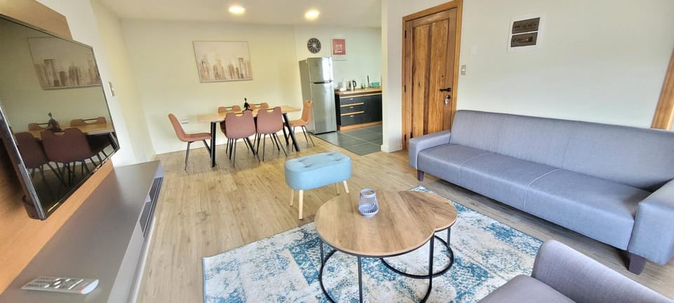 TV and multimedia, Dining area