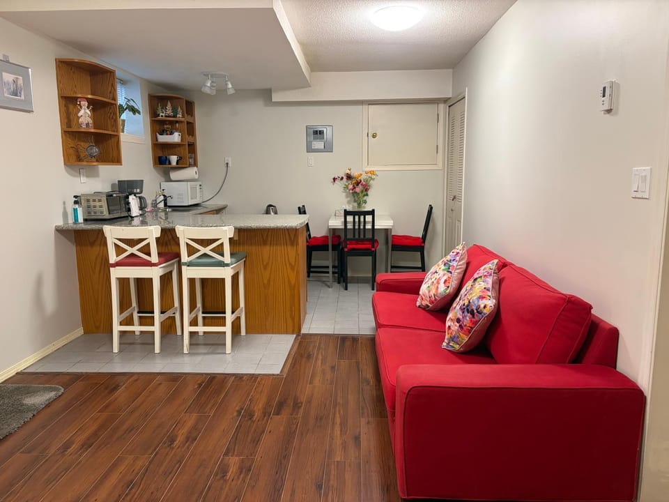 Lovely suite House in New Westminster