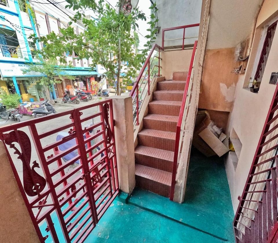 Tiny Hub, Smart & Comfy Rooms Apartment in Andhra Pradesh