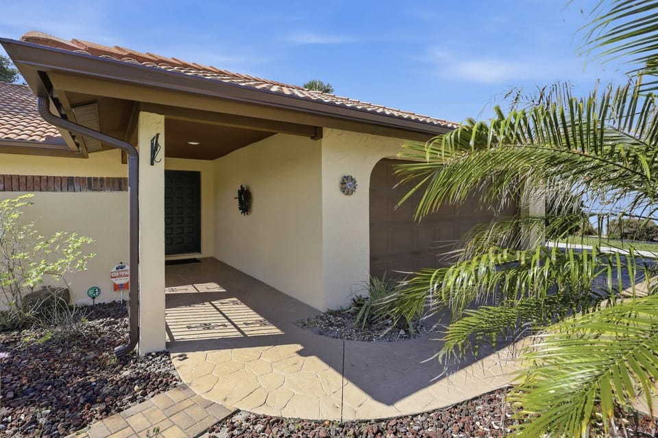 Canal Front Pool Home in Palm Coast House in Palm Coast
