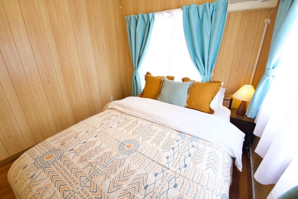 北谷町宮城戸建て Apartment in Okinawa Prefecture