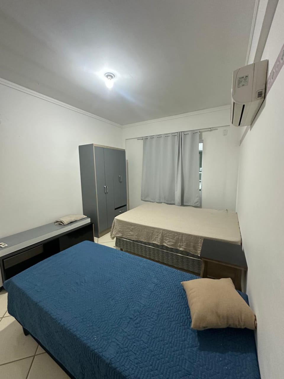 Bed, Photo of the whole room, Bedroom, wardrobe