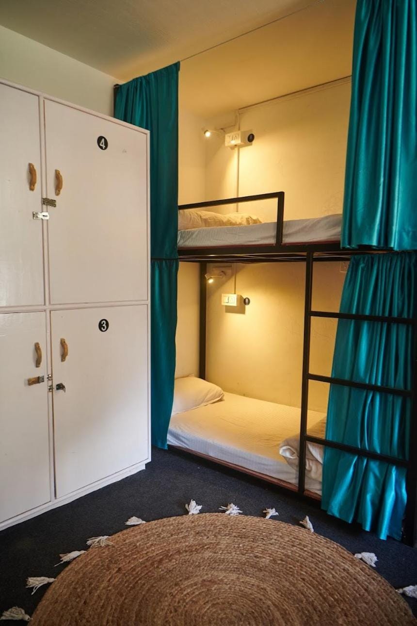 bunk bed