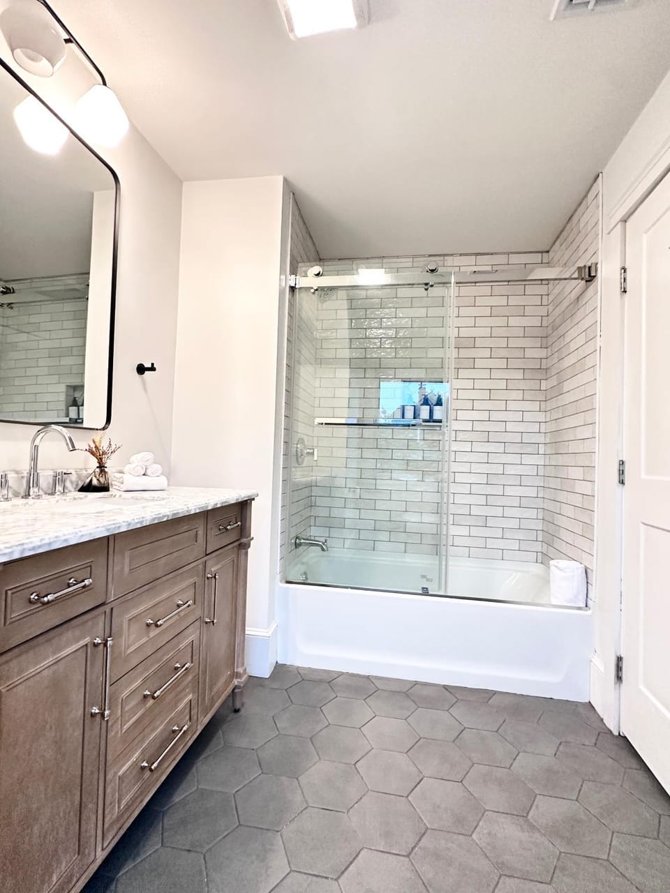 Bathroom, Bath