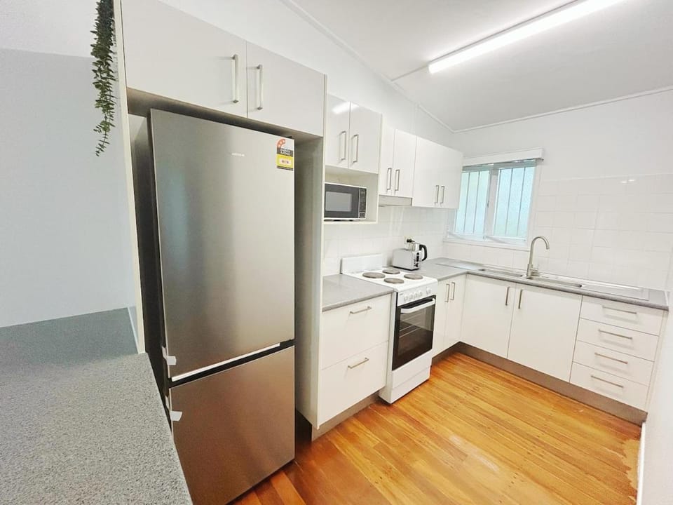 Modern 2BR in Highgate Hill near Brisbane CBD Apartment in Brisbane