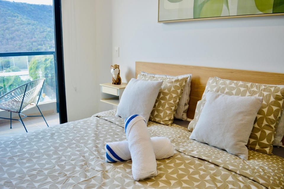 Bed, Balcony/Terrace, towels
