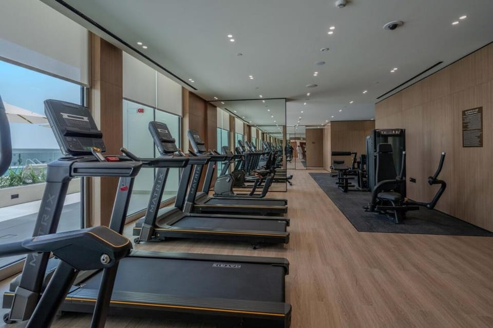 Stylish High-Floor Studio in Binghatti Azure! Apartment in Dubai
