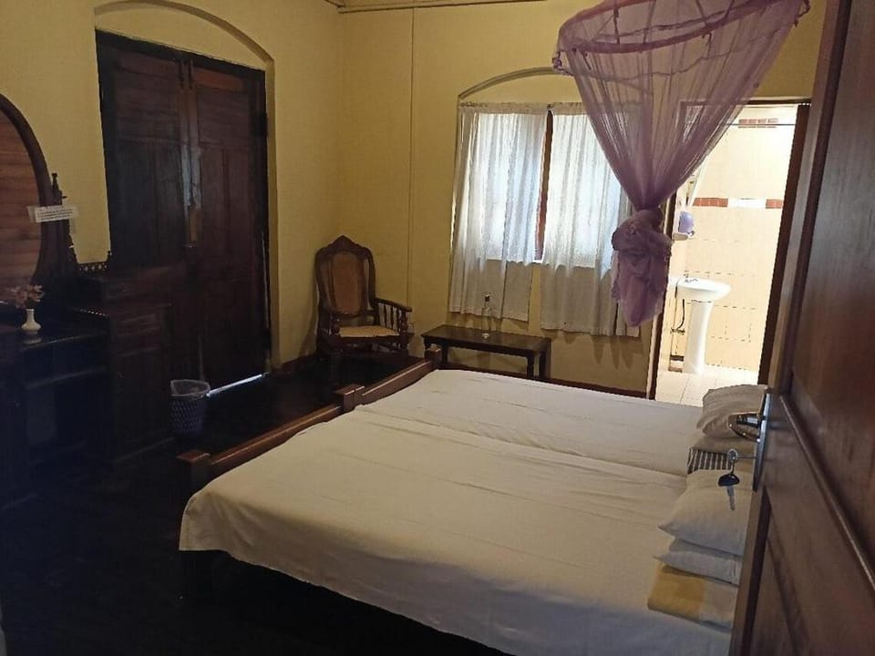 Olde Empire Hotel Hotel in Kandy