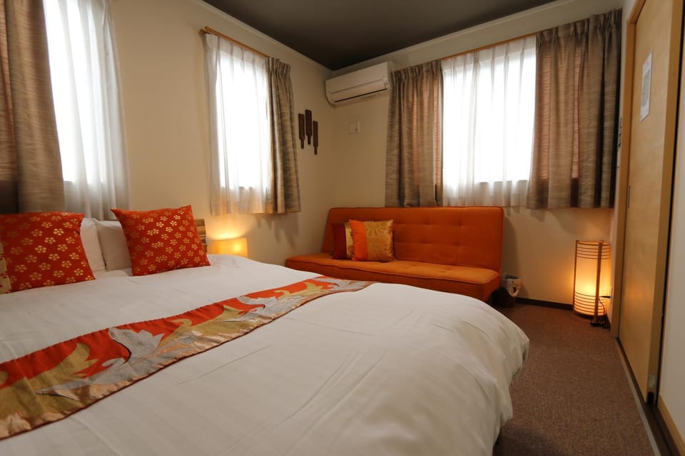 Bed, Bedroom, air conditioner