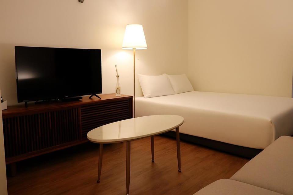 Seoul Station 5min Walk Elevator Free Parking Apartment in Seoul