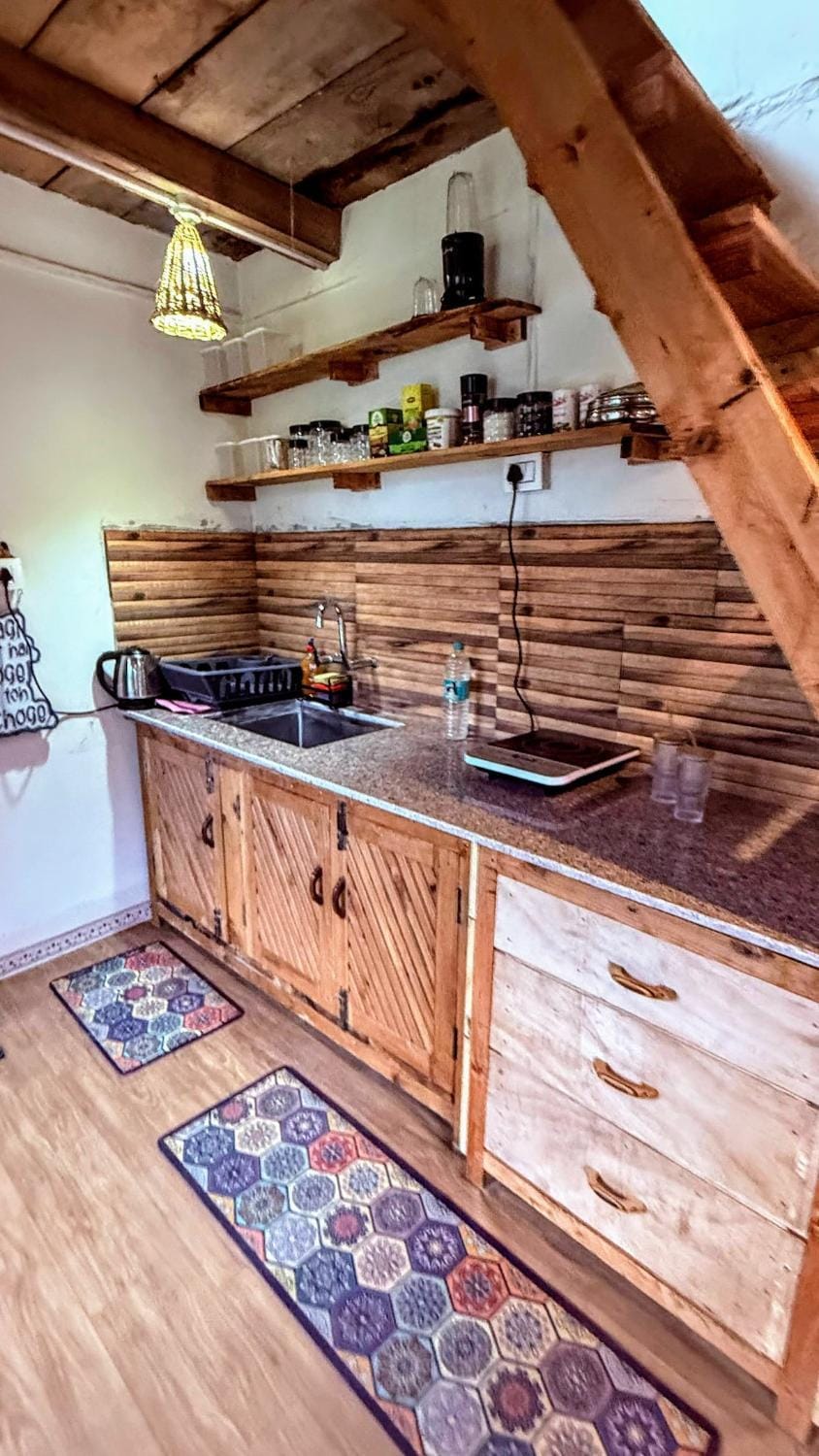 Kitchen or kitchenette, stove