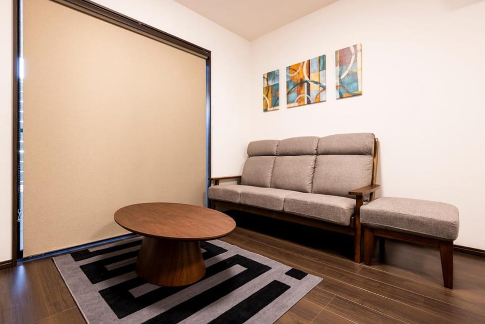 Amp Flat ノワール呉服 Apartment in Fukuoka