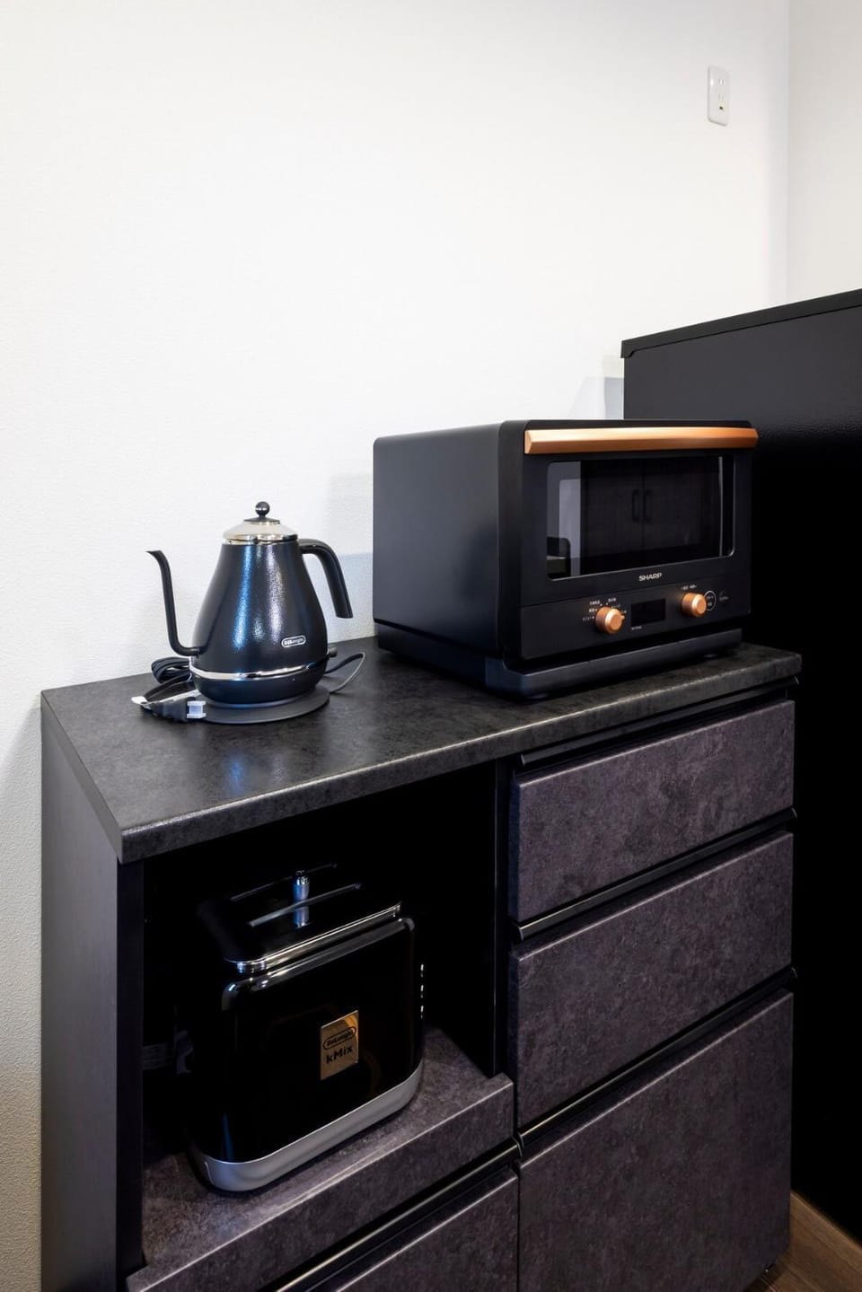 Amp Flat ノワール呉服 Apartment in Fukuoka