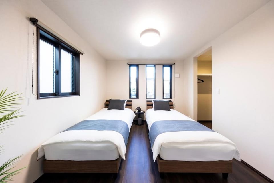Amp Flat ノワール呉服 Apartment in Fukuoka