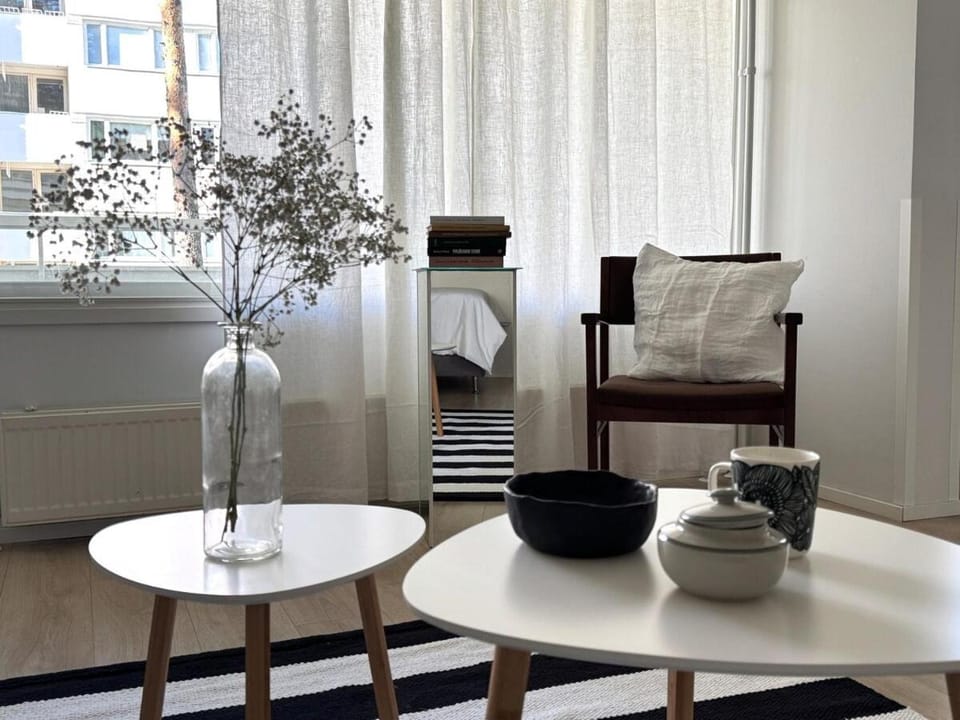 Tilava autopaikallinen kolmio sairaalan vieressä Apartment in Finland