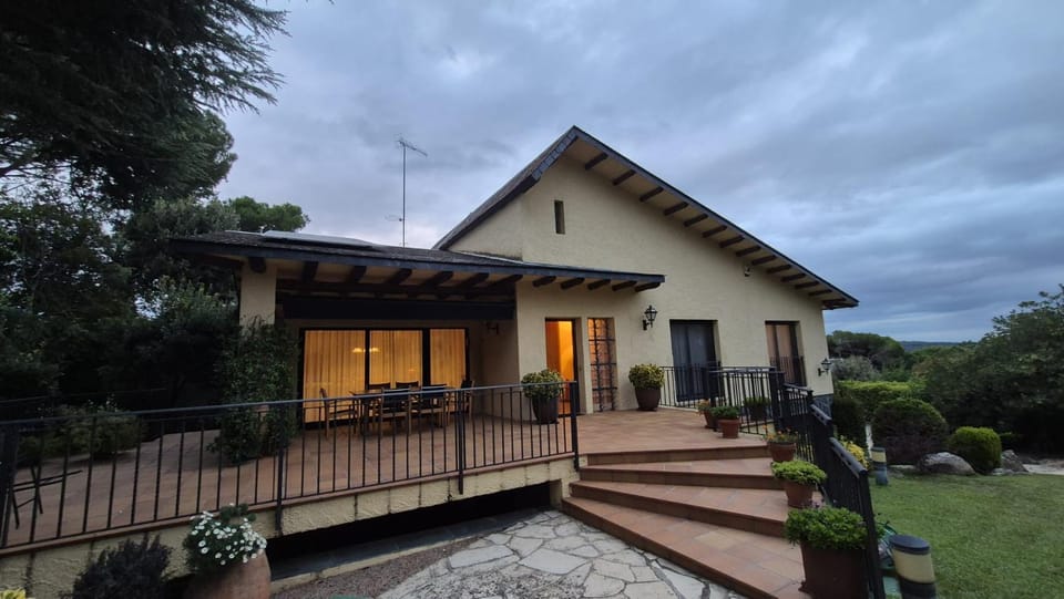 Property building, Balcony/Terrace