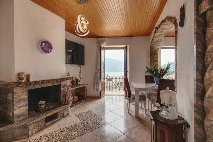 The Little River - Big Apartment with 3 bedrooms Apartment in Province of Lecco