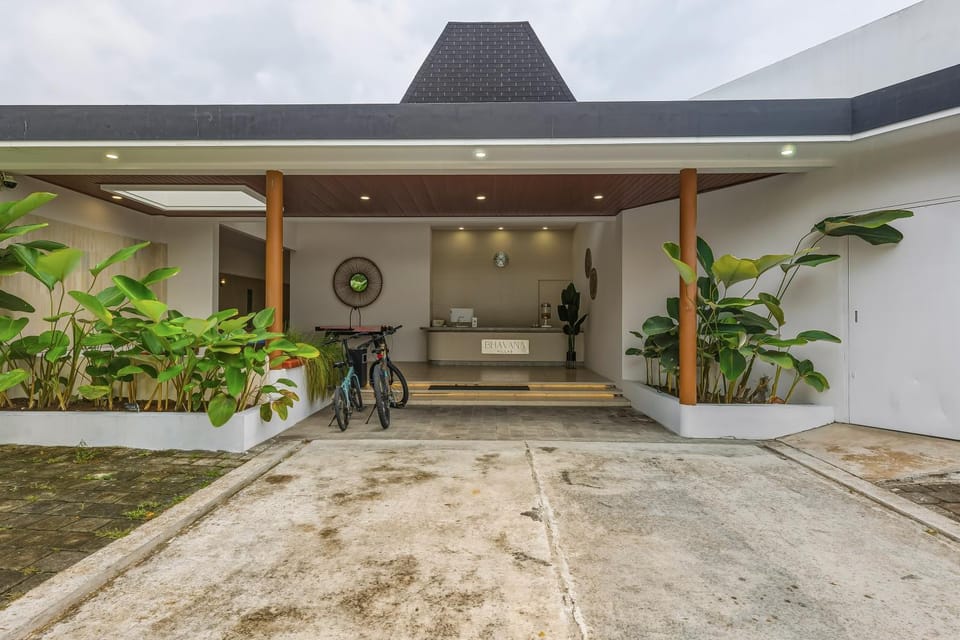 Property building, Lobby or reception