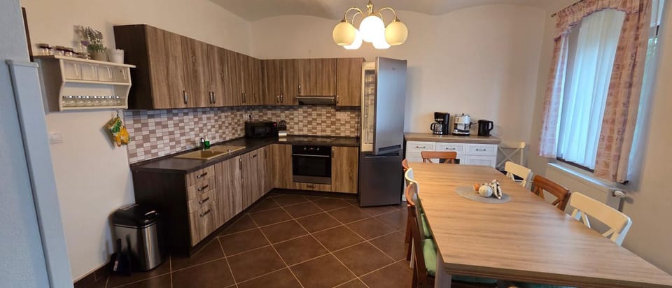 Kitchen or kitchenette, Kitchen or kitchenette, Dining area, dishwasher, microwave, oven, stove, toaster