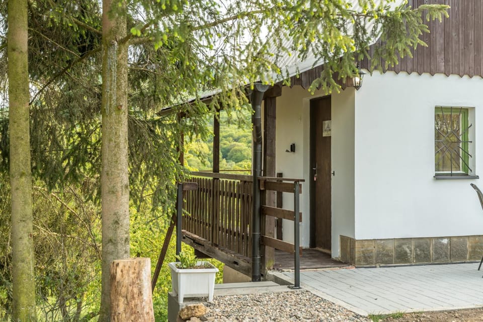 Chata obklopena přírodou House in Czechia