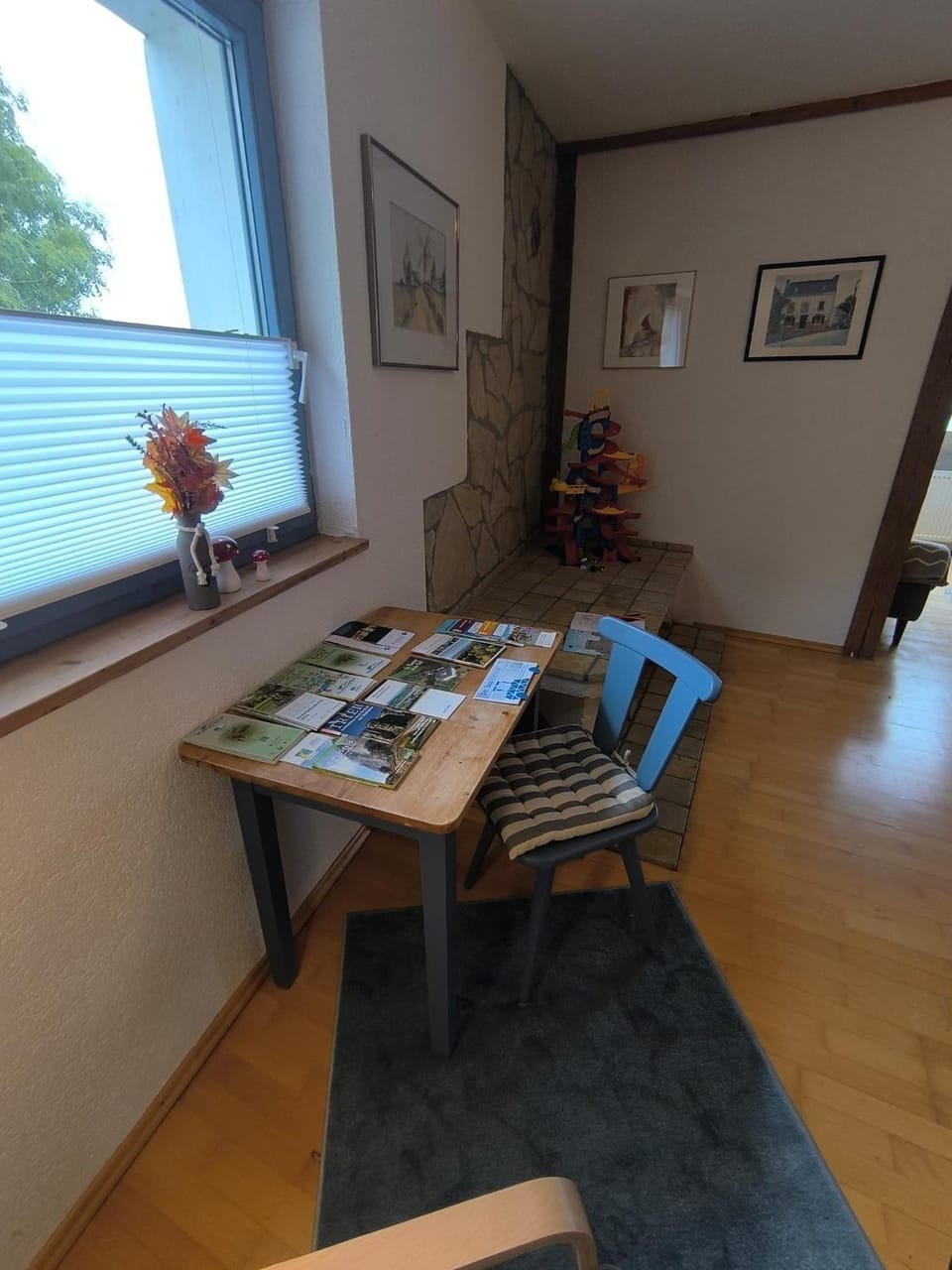 Seating area