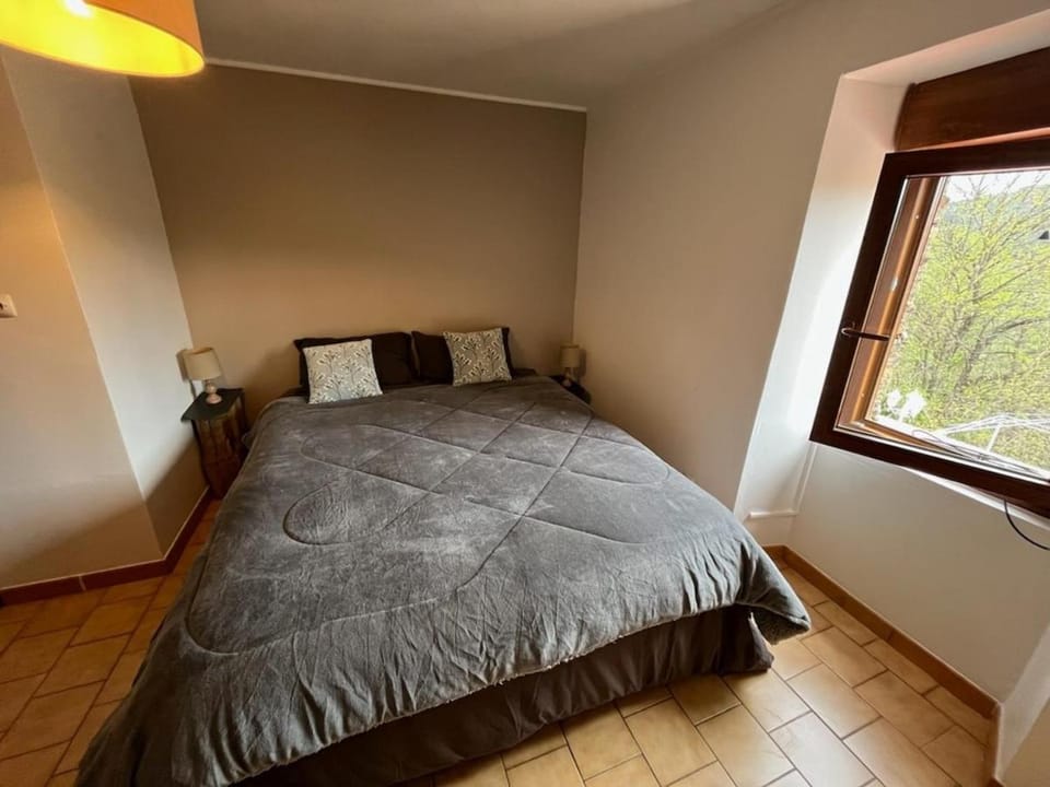 Maison en pierres de schiste House in Occitanie