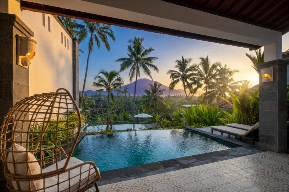 Natural landscape, Mountain view, Pool view, Swimming pool, Sunrise