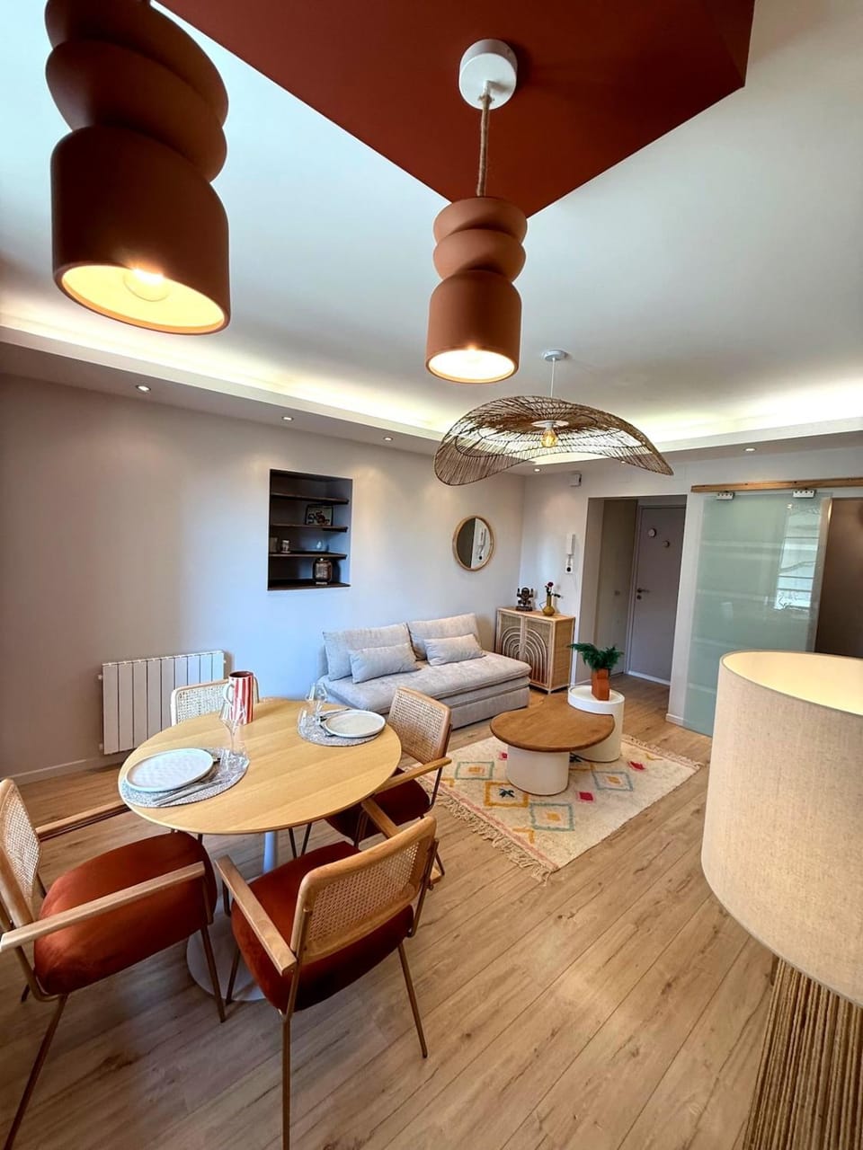 TV and multimedia, Living room, Seating area