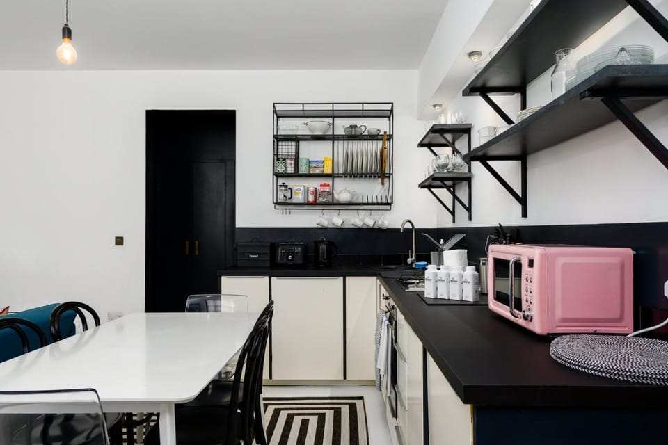 GuestReady - Chic Pimlico flat Apartment in City of Westminster