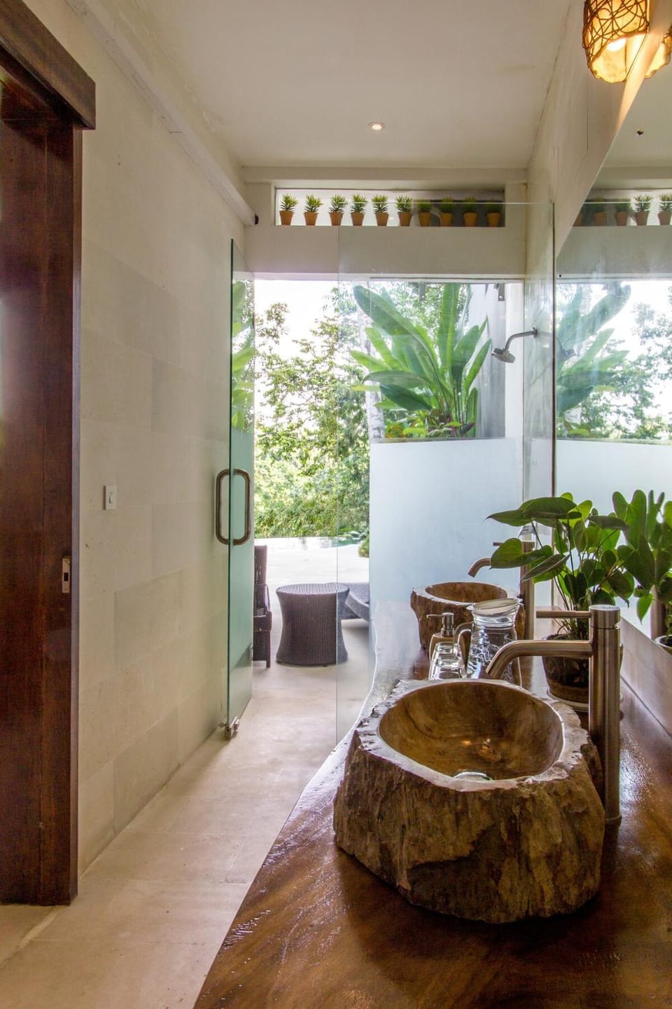 Patio, Garden, Bathroom, Swimming pool, Swimming pool