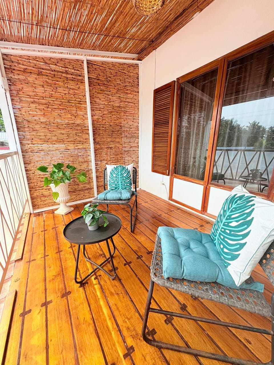 Patio, Day, View (from property/room), Balcony/Terrace, Seating area
