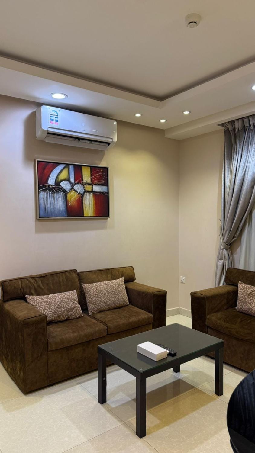 TV and multimedia, Living room, Seating area, air conditioner