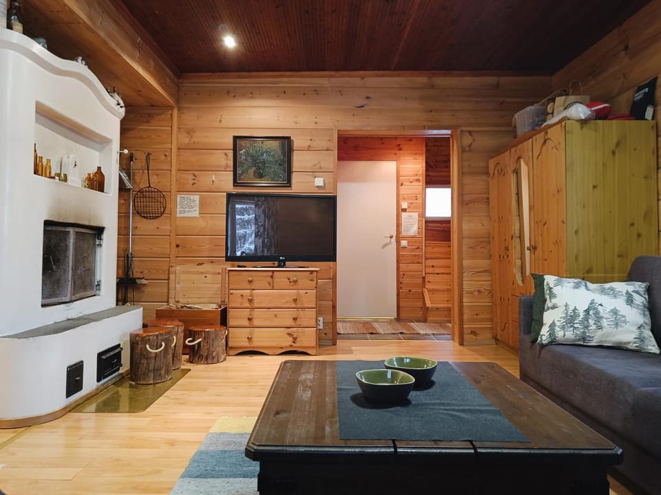 Communal lounge/ TV room, Living room