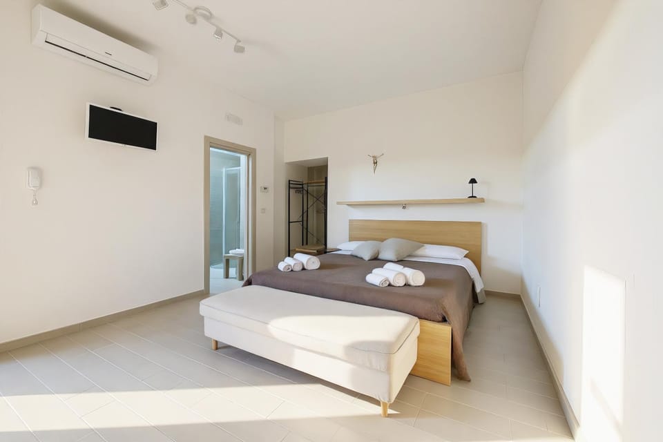 Living room, Bedroom