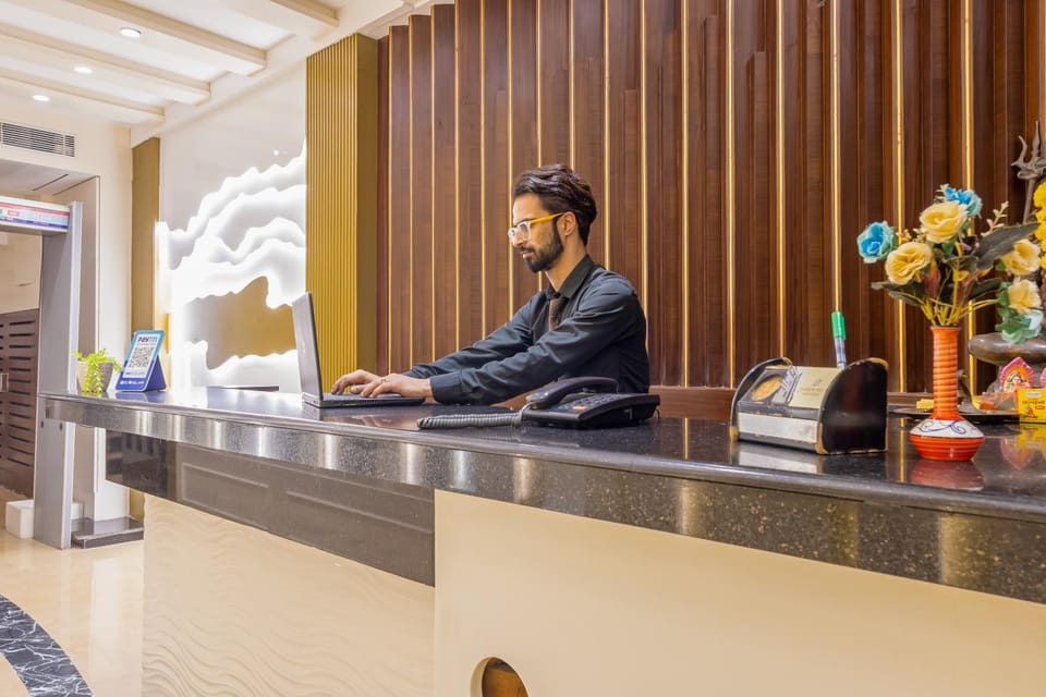 Staff, Lobby or reception, Lobby or reception