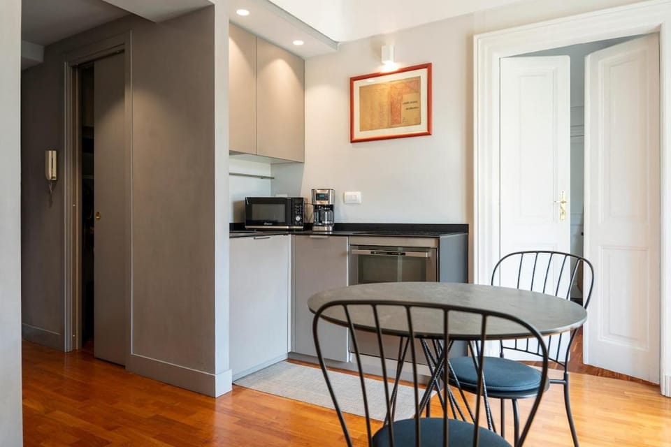 Kitchen or kitchenette, Dining area, pet friendly, stove