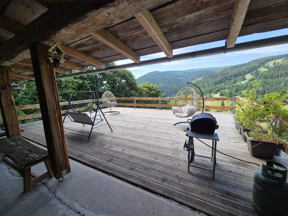 BBQ facilities, Garden, Balcony/Terrace, Mountain view