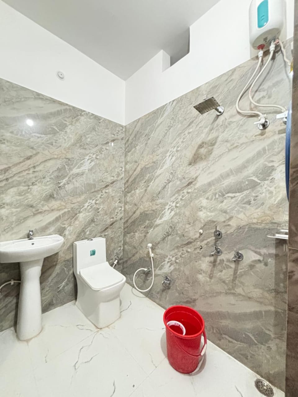 Shower, Toilet, Bathroom