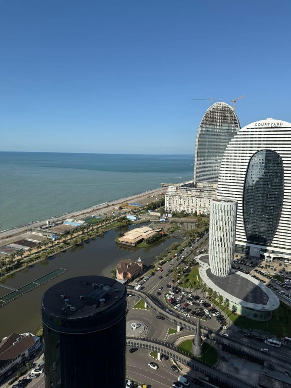 Day, Neighbourhood, Natural landscape, Bird's eye view, City view, Sea view, Location, Parking