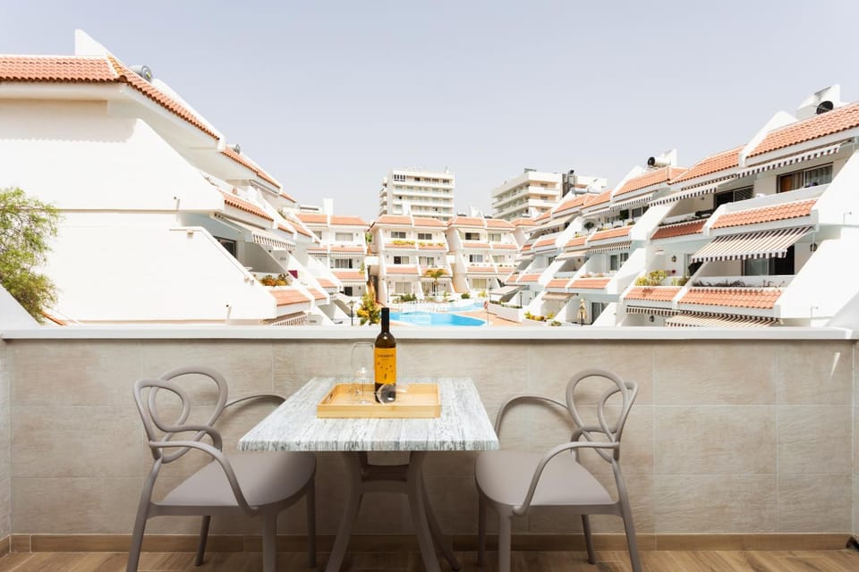 Home2Book Apartment with Pool Playa las Américas Apartment in Playa de las Americas