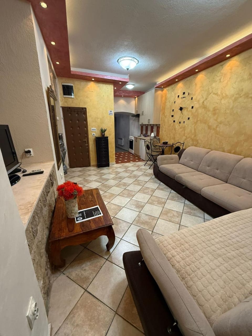 TV and multimedia, Seating area