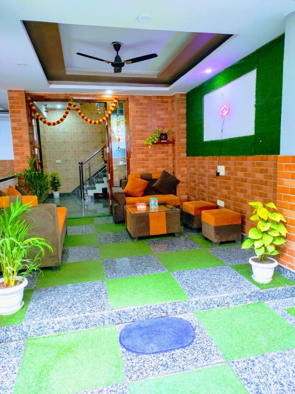 Divine Home Vacation rental in Noida
