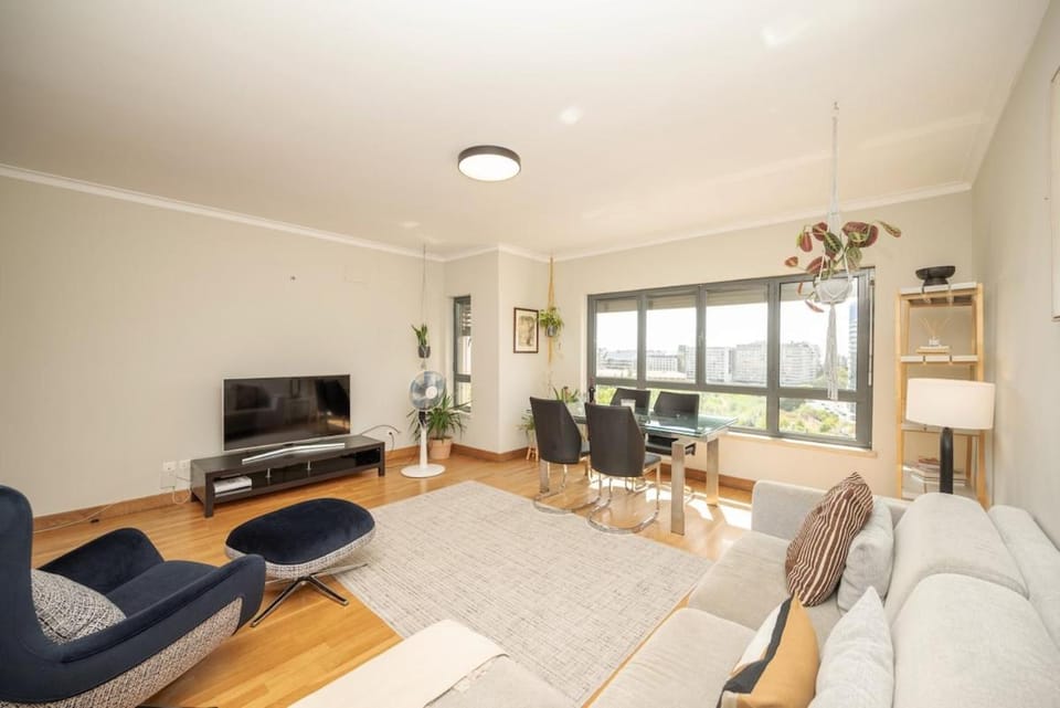 Communal lounge/ TV room, TV and multimedia, Living room, Seating area