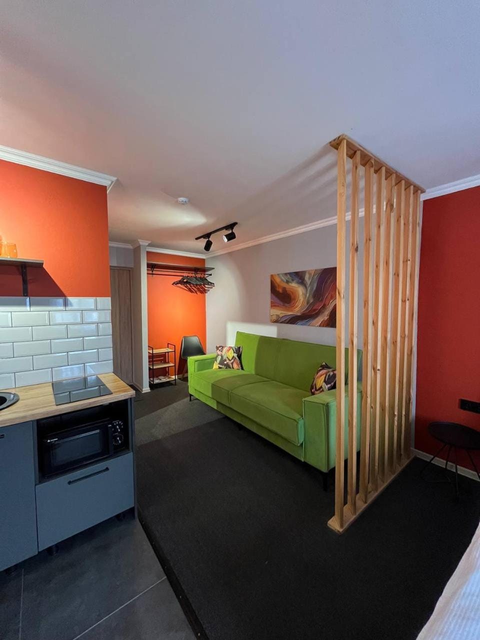Bed, Kitchen or kitchenette, Photo of the whole room, Seating area, Bedroom