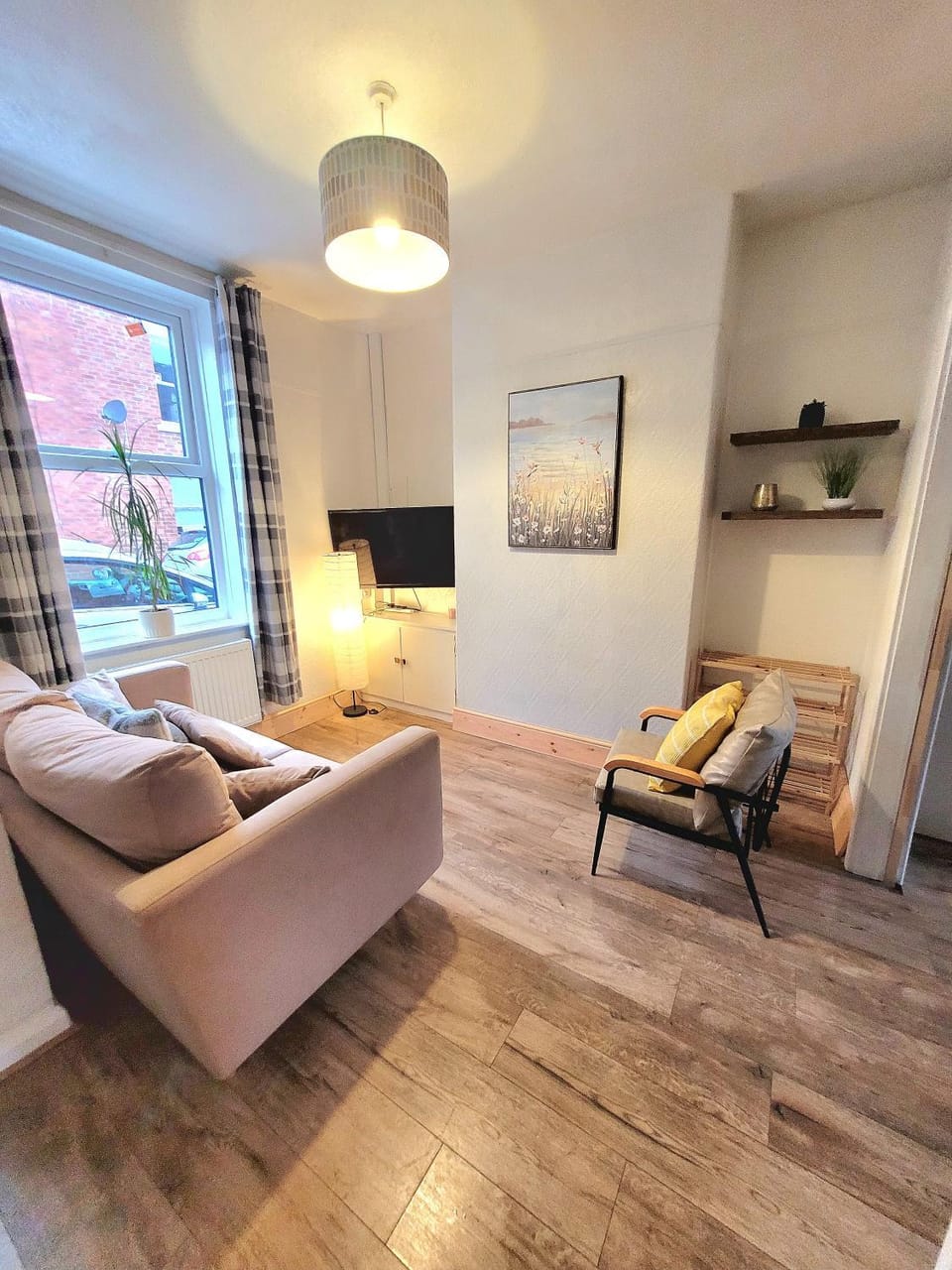 Communal lounge/ TV room
