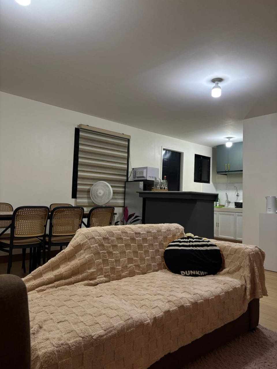 Elisa's 3BR Home with Pool Apartment in Calabarzon
