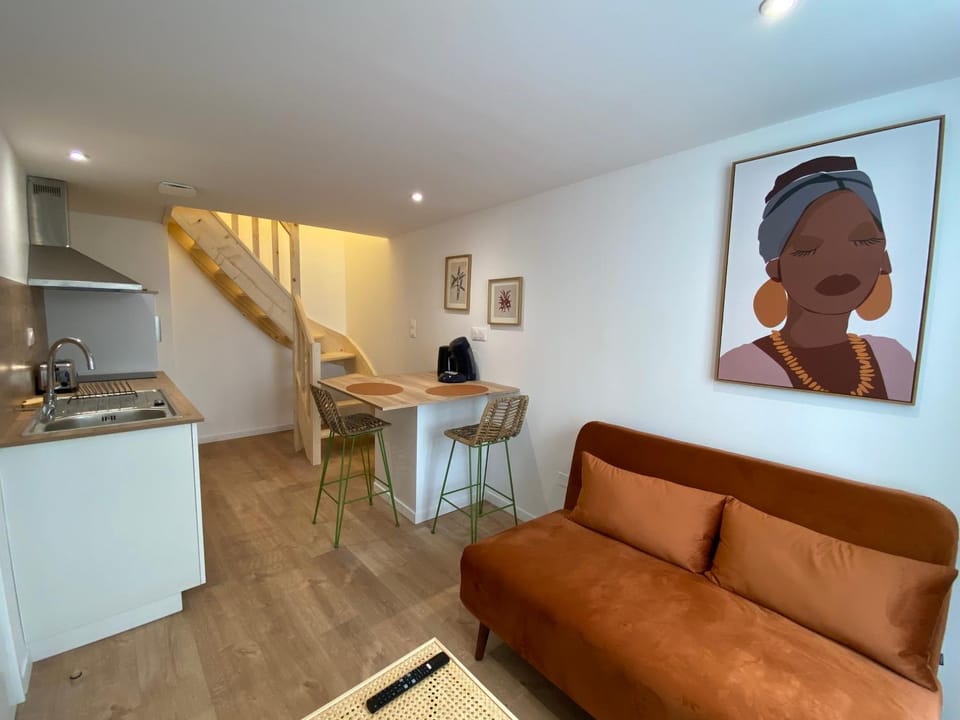 Living room, Dining area, kitchen
