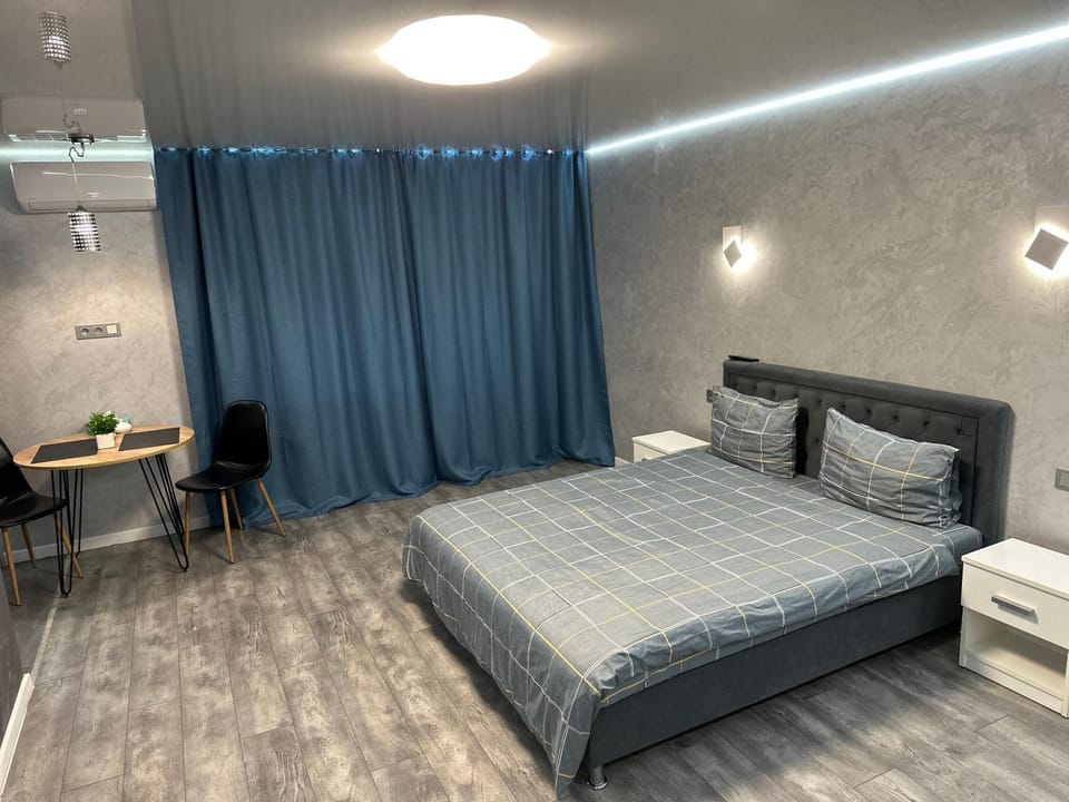 ApartCenter Студия VIP в центре города Гагарина Apartment in Dnipropetrovsk Oblast